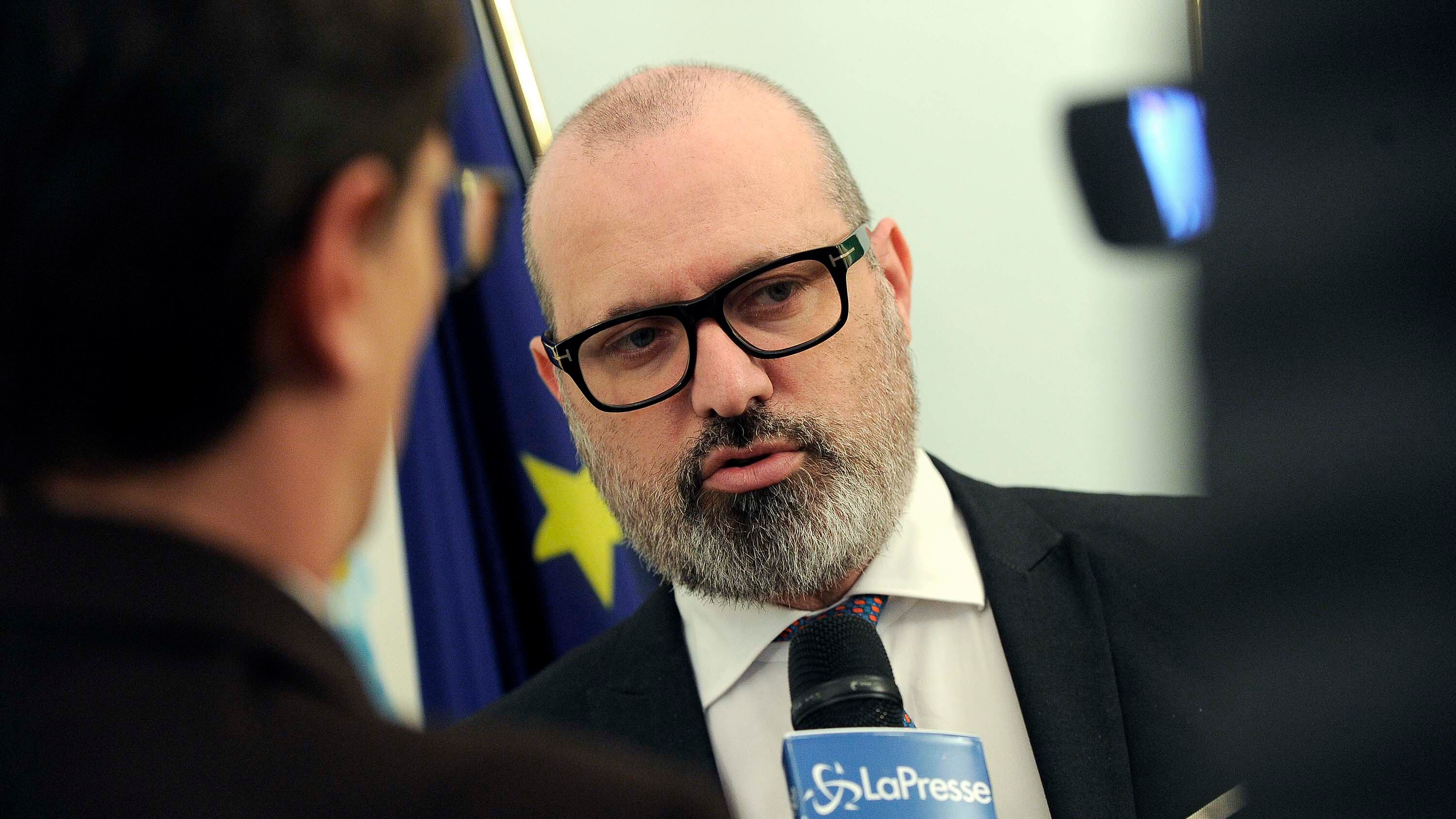 Bonaccini vuole imitare il capo Zingaretti e compra 5 milioni di mascherine fantasma