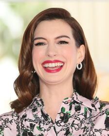 Los Angeles: Anne Hathaway premiata con una stella sulla Walk Of Fame 5