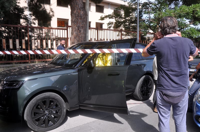 Trovato morto in auto il marito dell'eurodeputata Donato 7