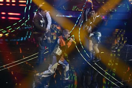 Sanremo 2024: ecco il look della terza serata del Festival dai Bnkr44 4