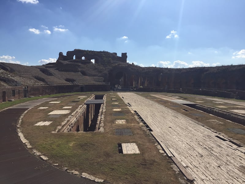 Nella Capua romana "l'altro Colosseo" 1