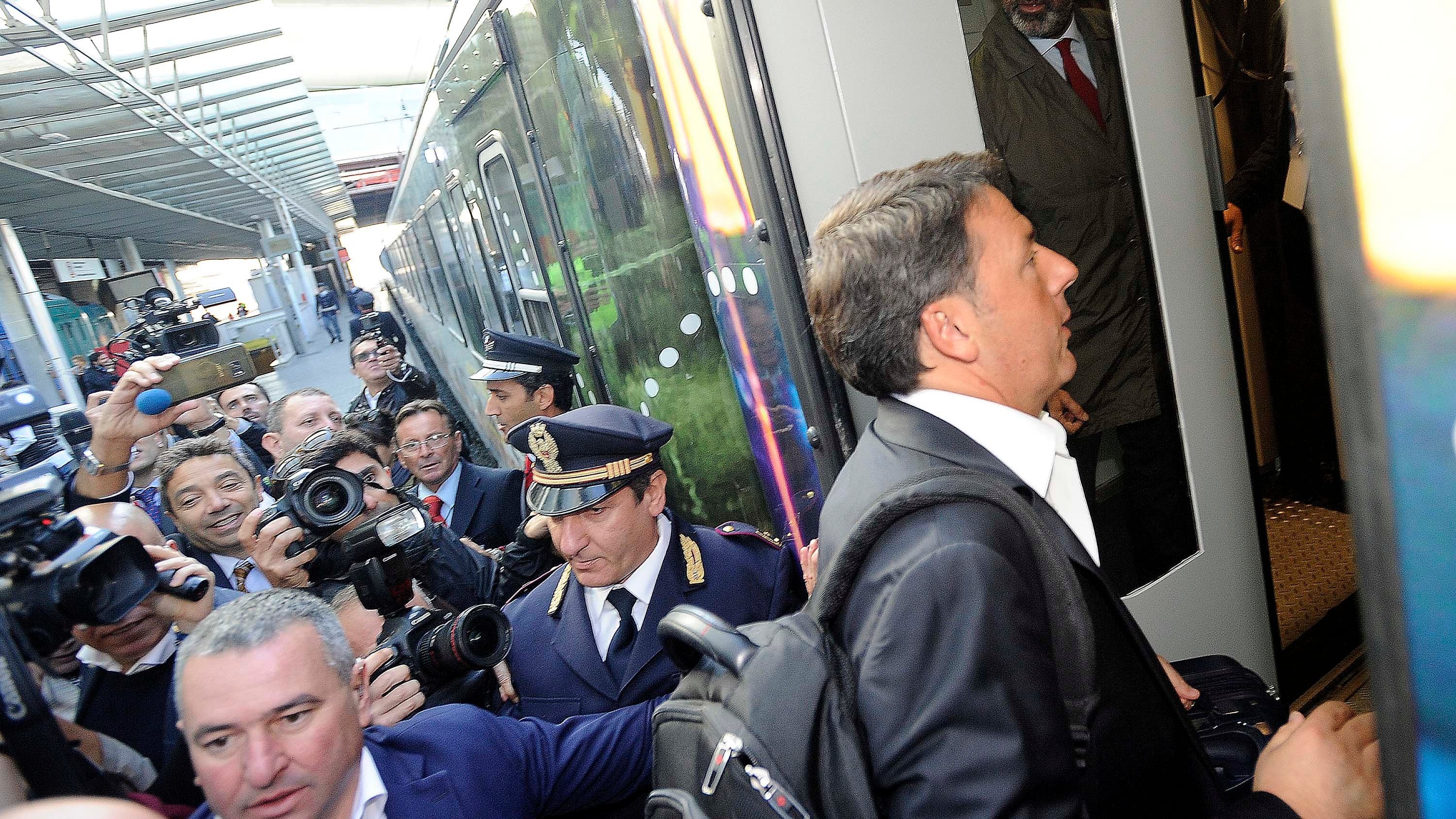 Pd, partito il treno di Renzi. Nel 2001 portò male a Rutelli