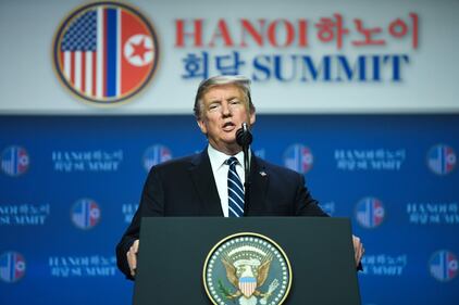 Vietnam, Donald Trump in conferenza stampa dopo l'incontro con Kim Jong Un 2