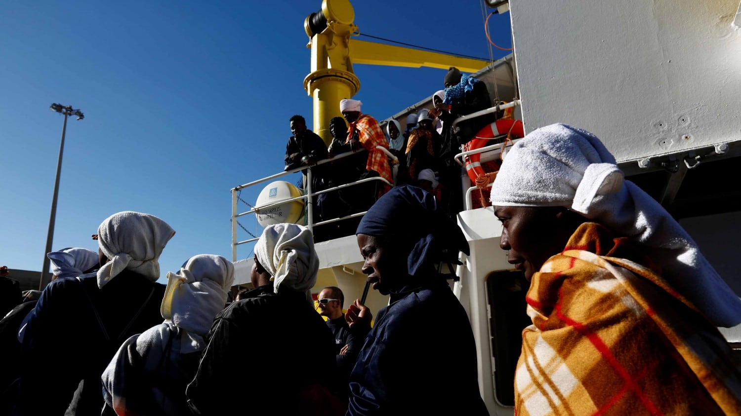 Ora si studia come riportare in Africa i clandestini