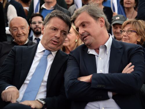 "Cambia subito idea", "Non dare lezioni". Volano ancora gli stracci tra Renzi e Calenda