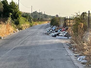 L'inferno di discariche abusive che feriscono la Sicilia  17