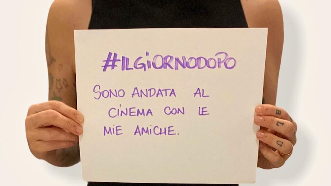 Grillo colpevolizza la vittima. Ma ci vuole tempo per denunciare