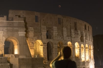 Lo spettacolo dell'eclissi al Colosseo 5