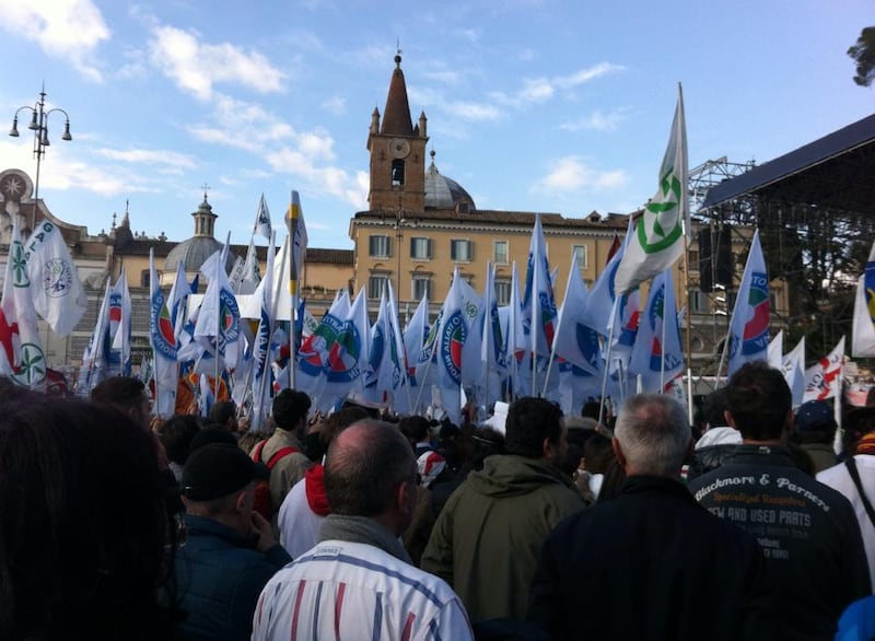 La piazza di Salvini 6