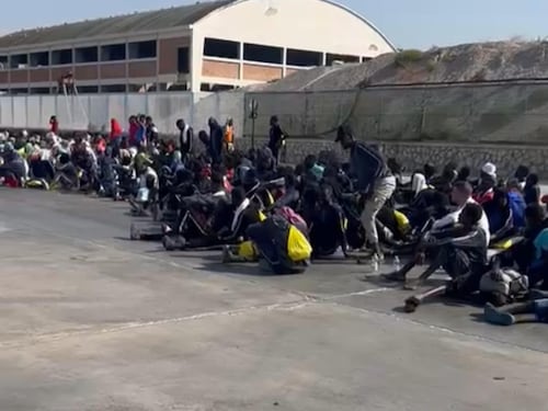 Tajani annuncia la stretta sui migranti: "Meccanismi più efficaci per i rimpatri"