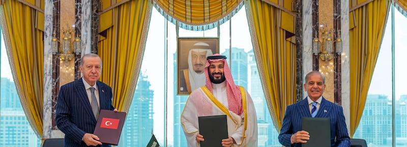 Nasce la “mini Nato sunnita”: cosa c’è dietro il patto tra Arabia Saudita, Turchia e Pakistan