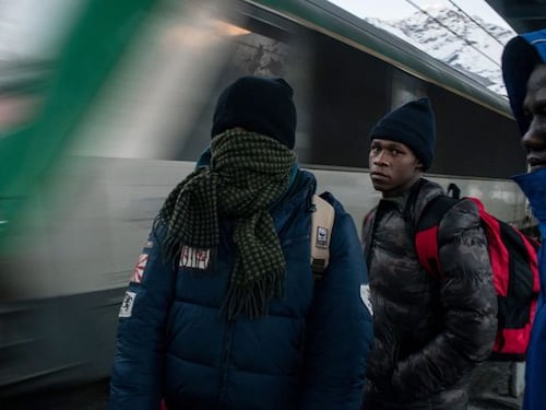 Trento, bus gratis agli over 70. Niente più privilegi ai migranti
