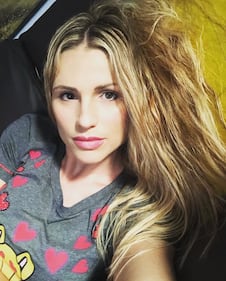 Michelle Hunziker sexy a Sorrento 14