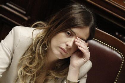Pausa ''cioccolatino'' per il ministro Boschi 6