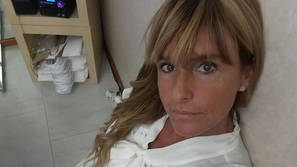 Commerciante ucciso a casa: indagata la figlia di 45 anni