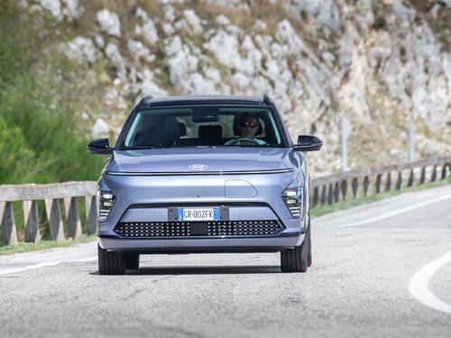 Nuova Hyundai Kona Elettrica, guarda tutte le foto