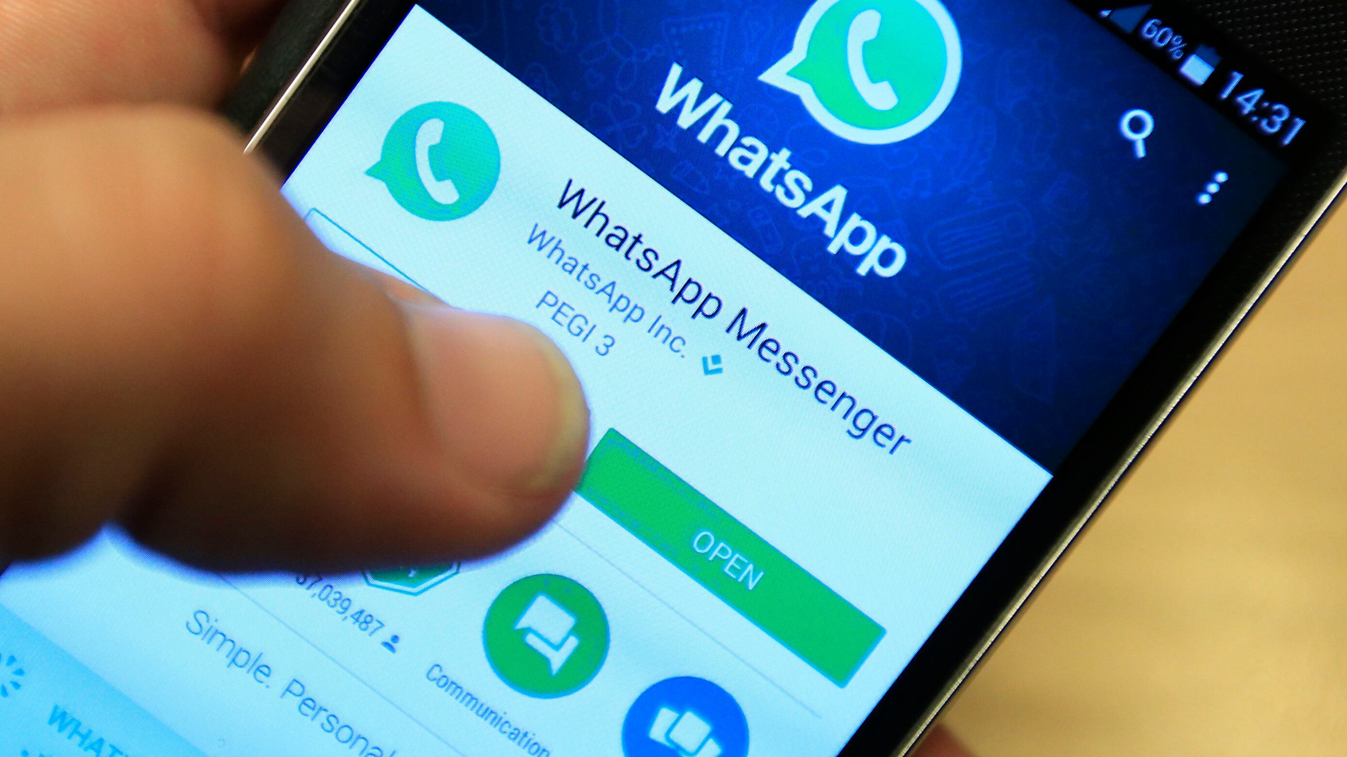 Insultò il capo in chat, Cassazione: "Sono conversazioni private"