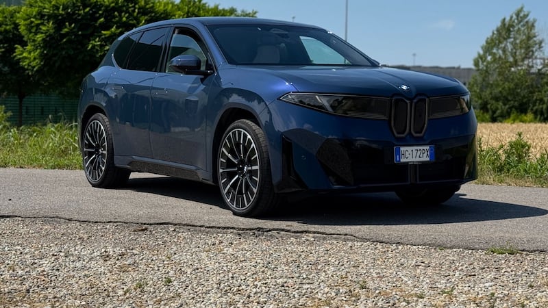 BMW iX3: la Neue Klasse è arrivata, e cambia tutto