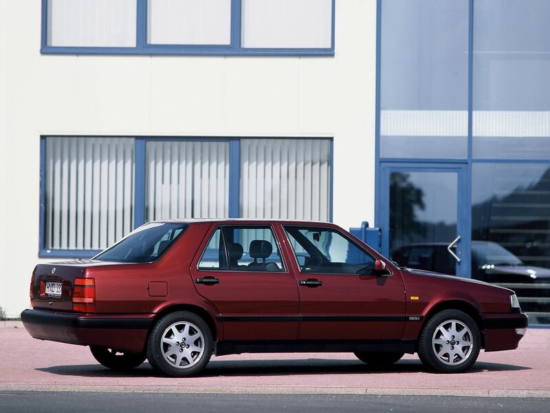 Lancia Thema, guarda la gallery 8
