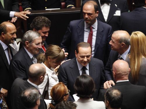Forza Italia, arriva il Cav: "Guarderò negli occhi chi mi caccia dal Senato"