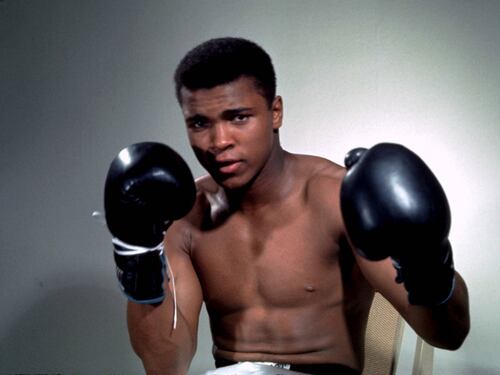 Da Roma al Vietnam così diventò immortale la leggenda della boxe