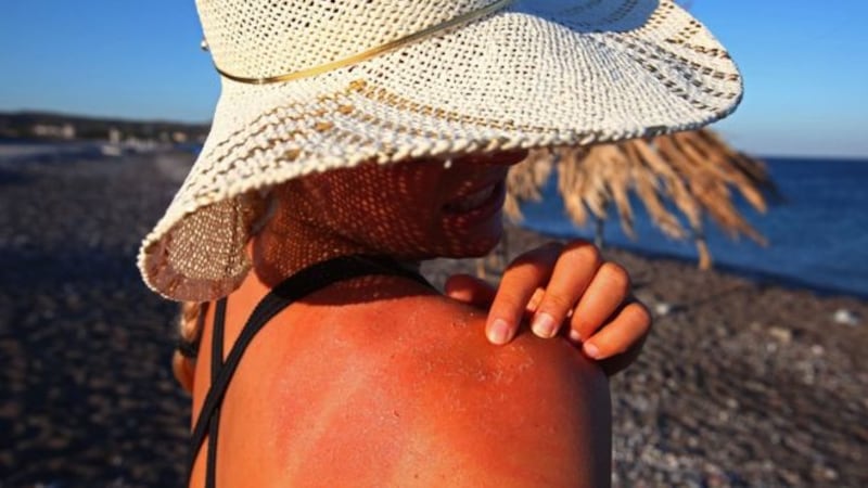 Basta abbagli sulle creme solari: sono uno scudo per la nostra pelle
