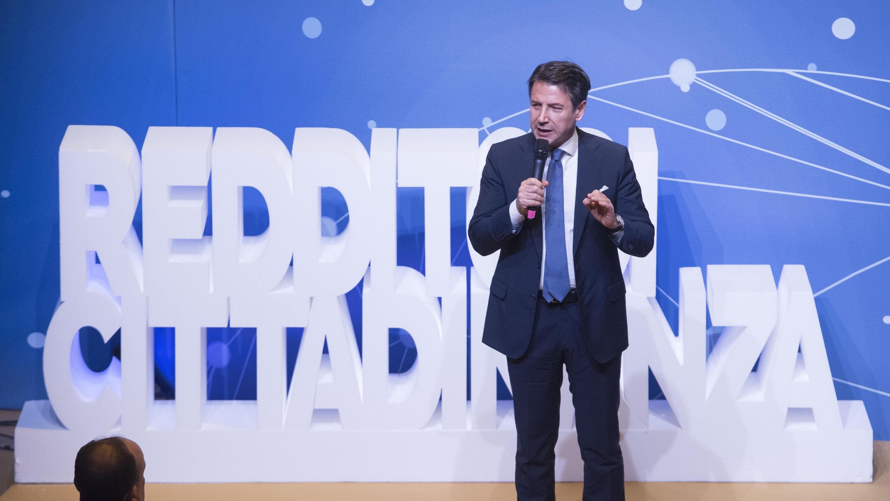 "Senza il reddito di cittadinanza viene la Terza guerra mondiale". Così il Sud ha votato il M5s