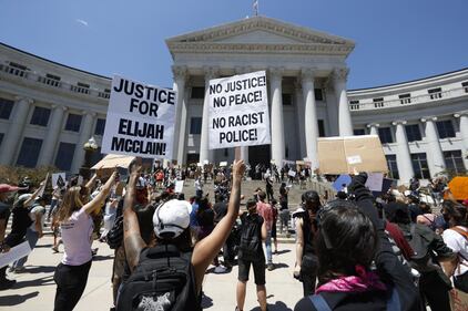 George Floyd, la protesta non si placa 5