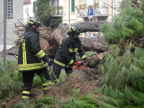 Maltempo, nel Senese donna muore in casa per le conseguenze di una tromba d’aria