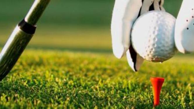 Il governo ci riprova: golf e stadio della Roma rispuntano in manovra