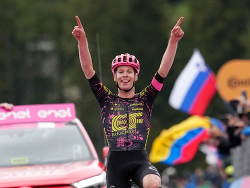 Giro, il tappone dolomitico sorride a Steinhauser. Pogacar stacca tutti