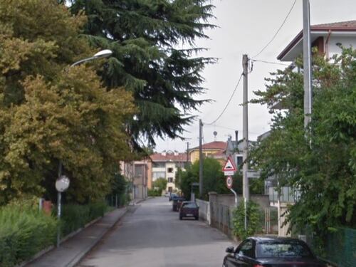 Padova, rissa fra stranieri in strada: ferito agente intervenuto