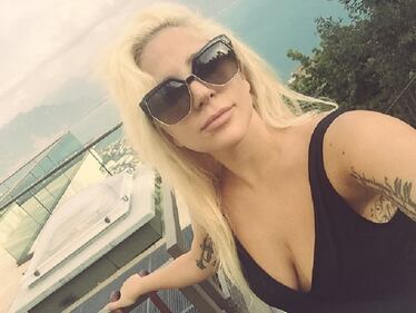 Lady Gaga, nude look bollente verso Perugia 1