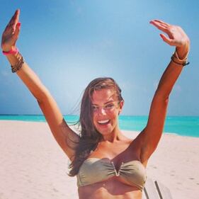 Alessia Reato, servizio in spiaggia 4