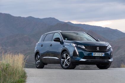 Peugeot 3008 Hybrid 136: la gallery  13
