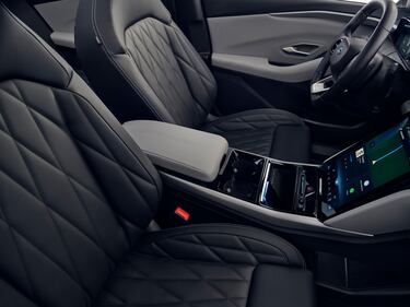 Le foto del nuovo Ford Explorer 2023 13