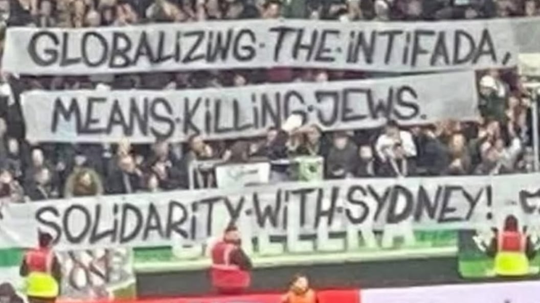 "Globalizzare l'intifada vuol dire uccidere gli ebrei". Il messaggio dei tifosi dopo la strage di Sydney
