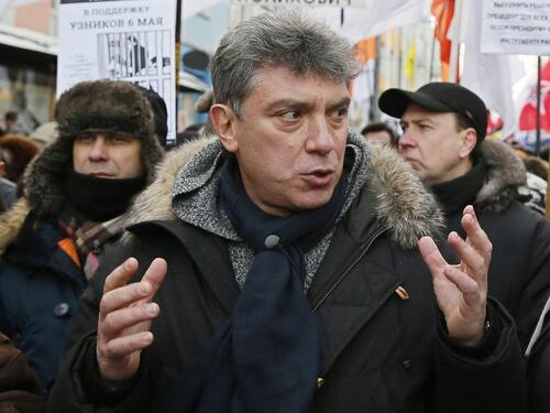 Nemtsov, tutte le piste dell'omicidio: islamici, ucraini, opposizione