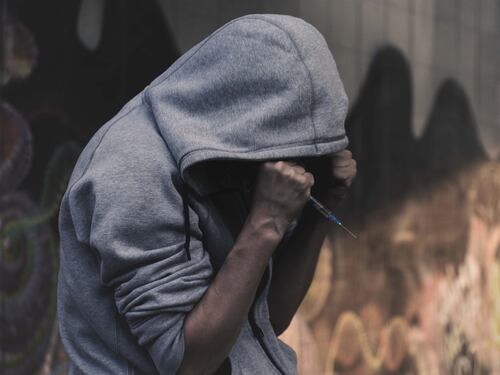 Un'intera famiglia di spacciatori (col reddito di cittadinanza)