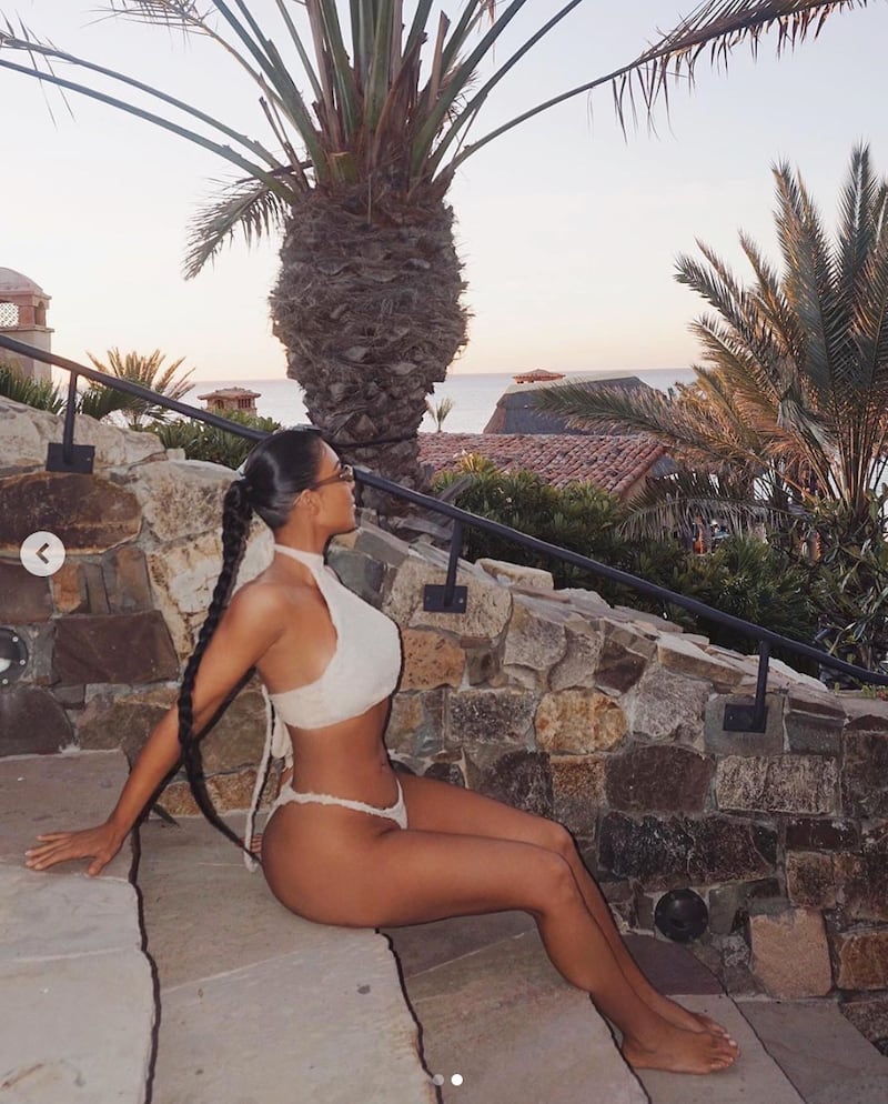 Kim Kardashian, i look sexy in foto 4