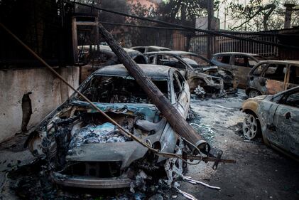 Mati, auto e case incenerite 2