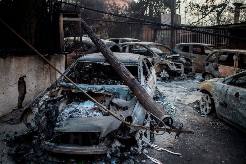 Mati, auto e case incenerite 2