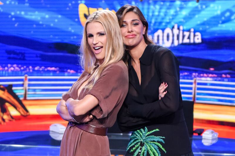 Michelle Hunziker e Aurora Ramazzotti, sexy mamma e figlia della tv 24