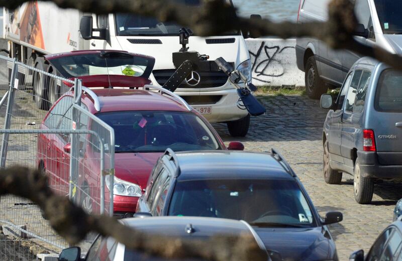 Anversa, tenta di travolgere la folla con l'auto 9