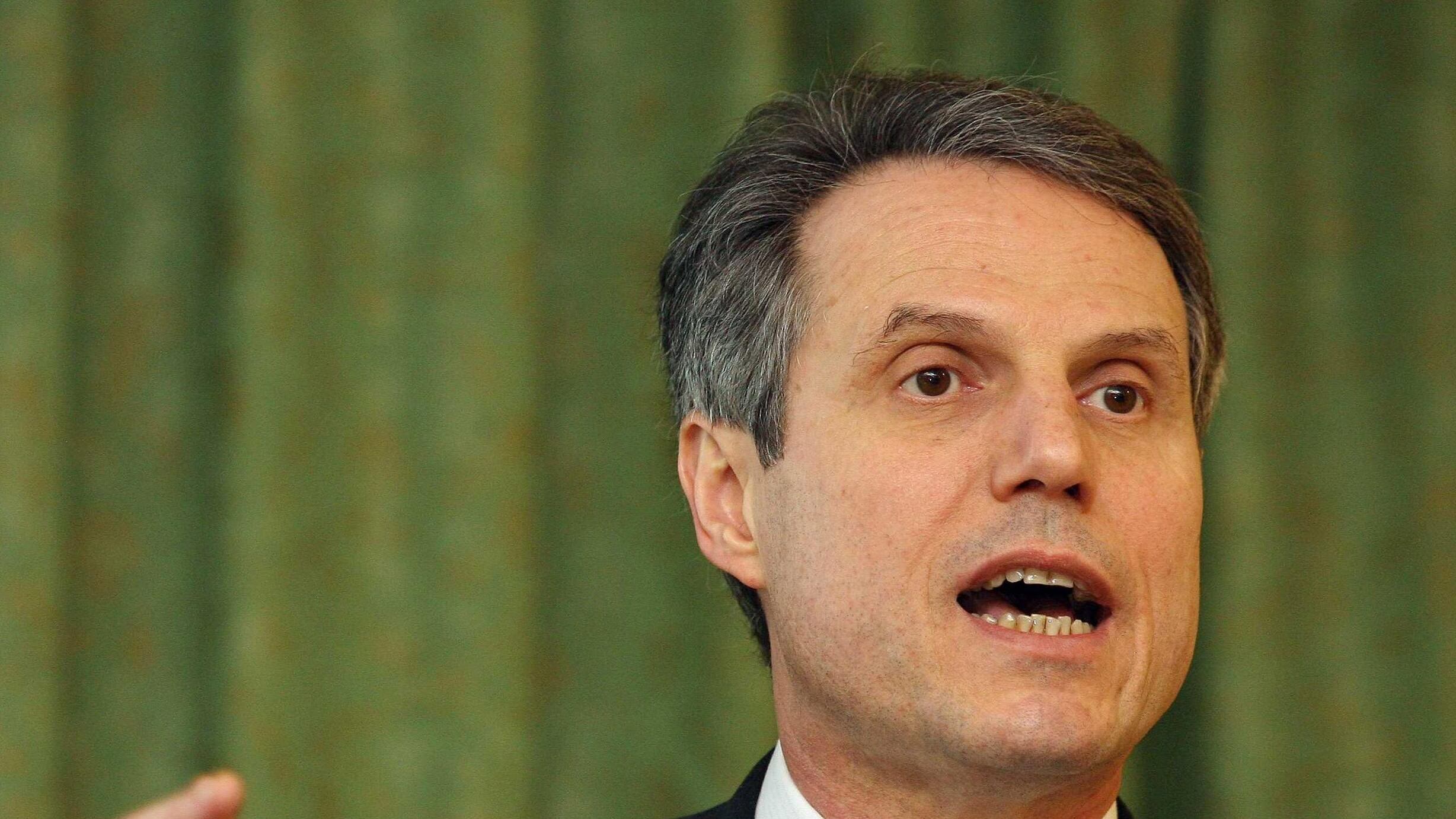 St affonda in Borsa: conti sotto le attese