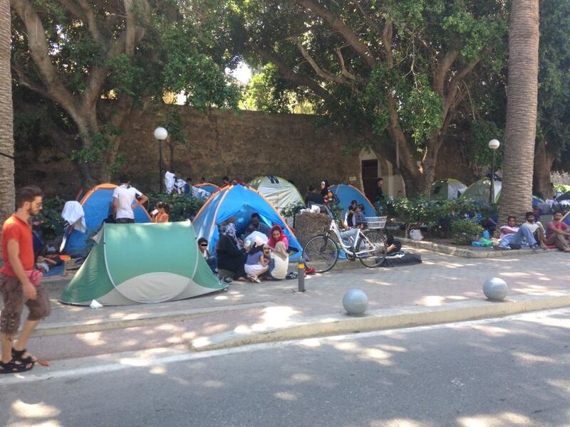 Kos, l'isola trasformata in campo profughi 12