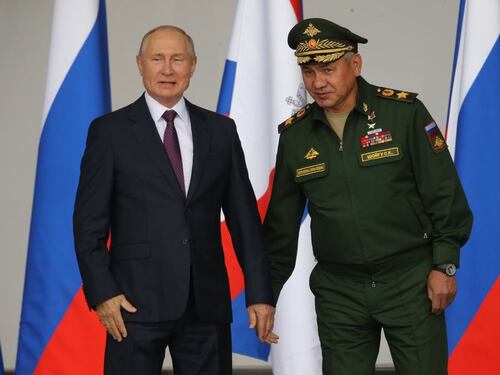 L'autogol nel cacciare le spie russe, le oche di Santori e Putin: quindi, oggi...