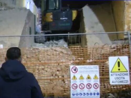 "Ciribiribì Kodak". Abbattuta la casa di Davide Marotta