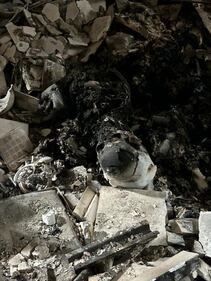 Una famiglia bruciata viva dai terroristi di Hamas nella sua casa a Kfar Aza 7