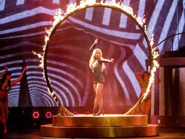 Britney Spears, topless sexy su Instagram 24